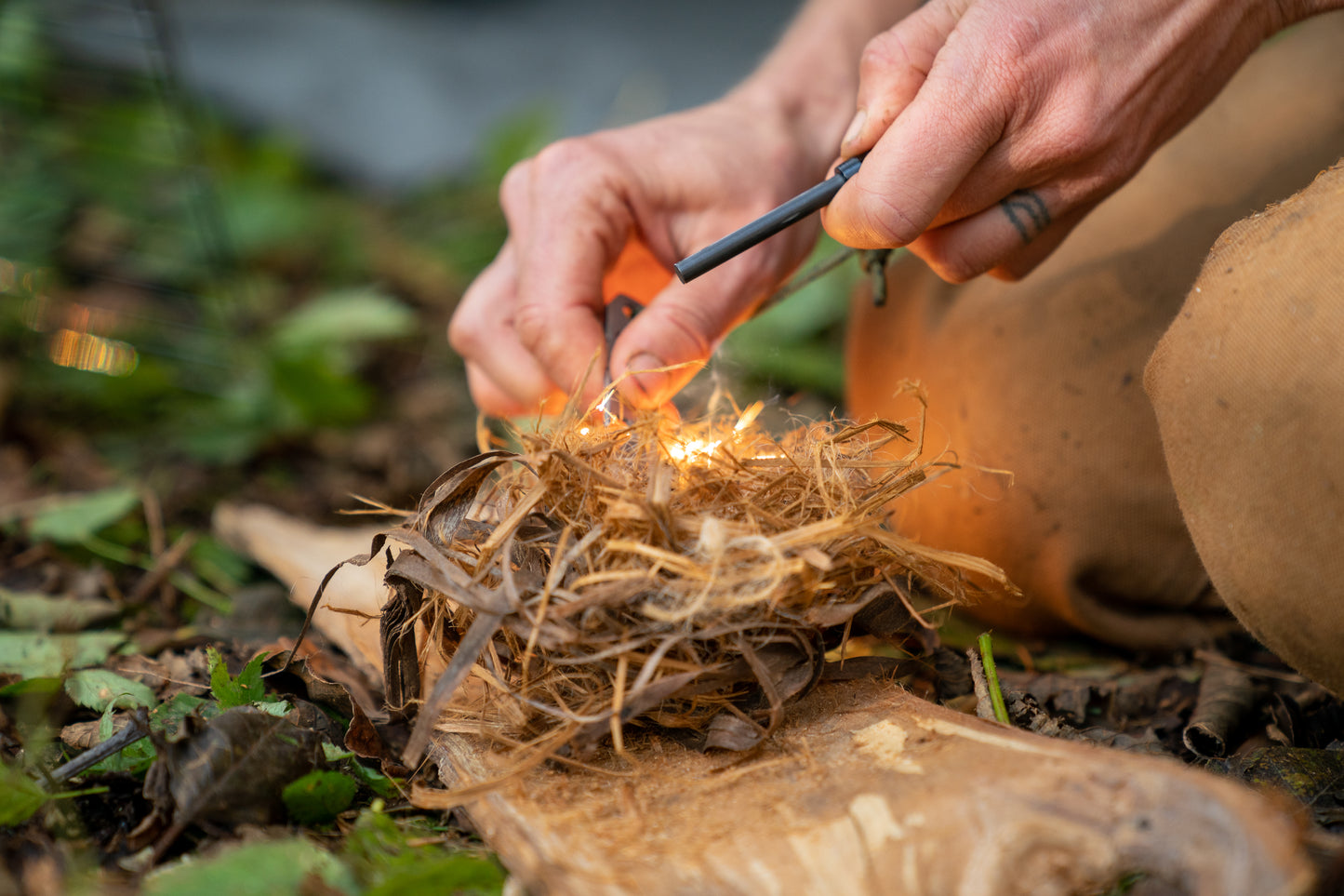 SURVIVAL FIRE STRIKER